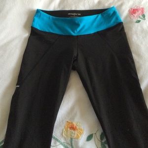 MARIKA Black Turquoise New Capri Leggings
