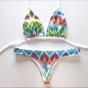 Sold**Ikat reversible bikini thing set