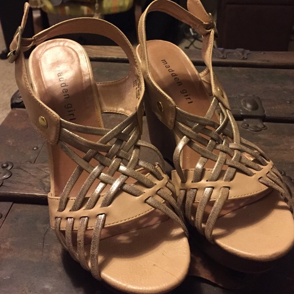 Madden Girl wedges