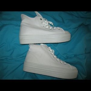 SODA Vince Mid Platform Sneakers White Shoes