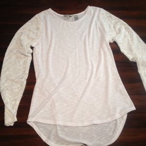 Light weight comfortable long sleeve tee