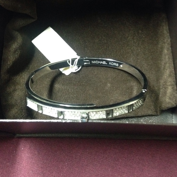 Michael Kors silver turnlock bracelet
