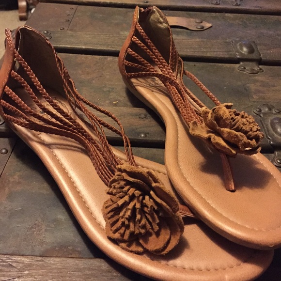 Lucky brand brown leather sandals