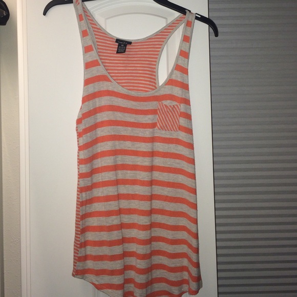 Rue 21 Tank