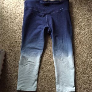 Nike Ombre Capri Leggings