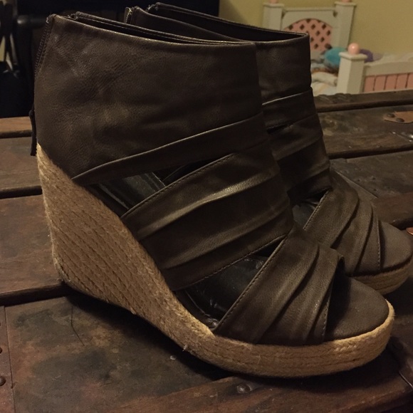 Brown open toe/ankle wedge with straw bottom