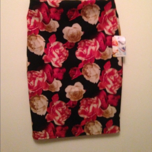 Floral Body Con Skirt