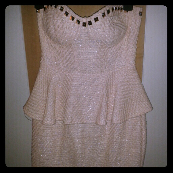 Strapless peplum Dress
