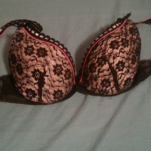 Black lace bra