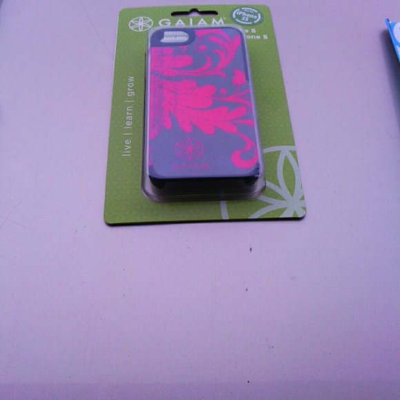 iPhone 5 Case - Picture 3 of 3