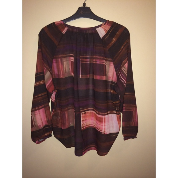 Mossimo Burgundy Multi Color Printed Top - Picture 3 of 4