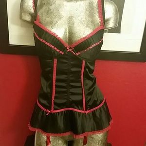 Gorgeous Fredericks of Beverly Hills top. Size 36