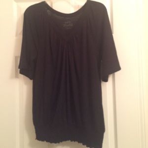 XL black vneck w/ elastic bottom