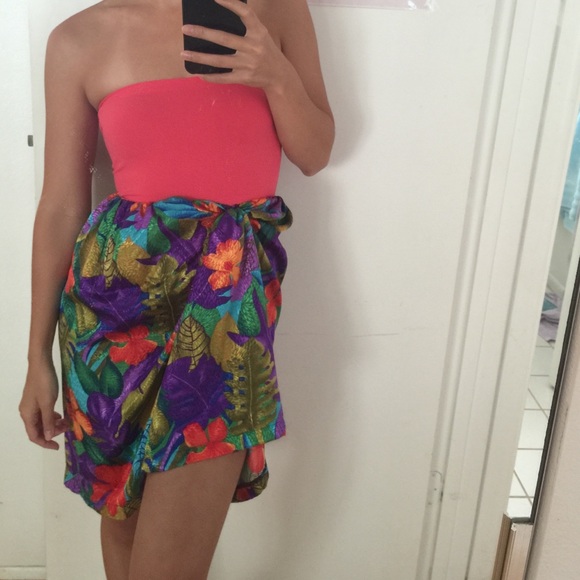 💕sold💕 Floral Luau Dress