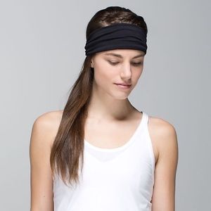 *sold*NWT lululemon headband