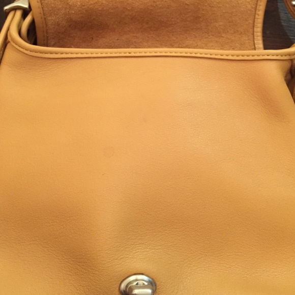 ‼️SOLD‼️Coach Legacy Cross Body Bag - Picture 2 of 4