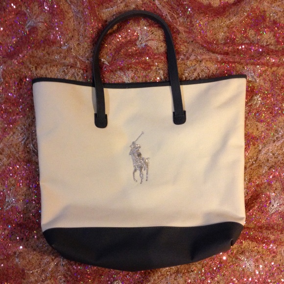 Polo Ralph Lauren Handbags - PRICE DROPPED Ralph Lauren Polo Beach Tote