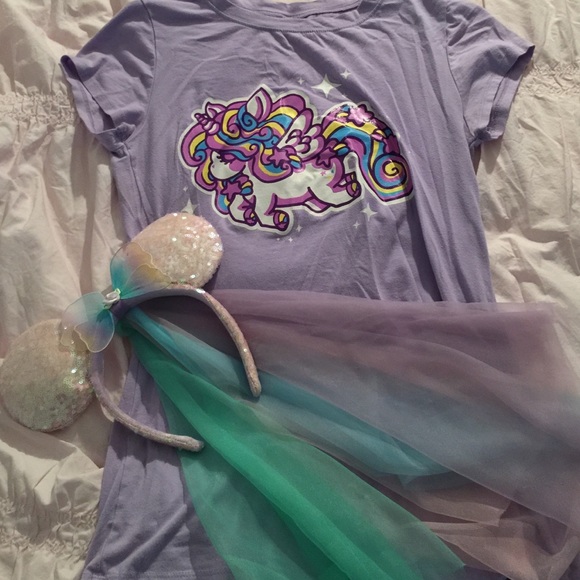 Holley tea time unicorn tee shirt XL