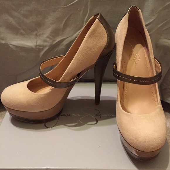 Jessica Simpson Cheetah in Sand/Kidsuede sz9.5