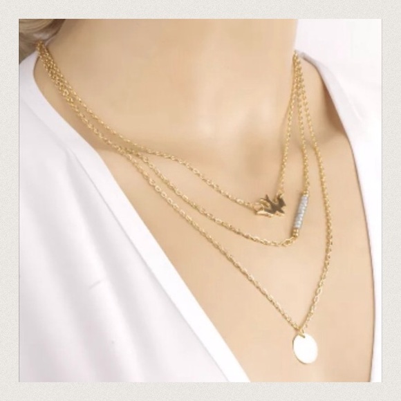 NWOT Gold layer necklace with beads & bird - Picture 3 of 3