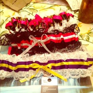I MAKE GARTERS !!!