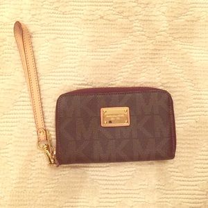 Michael Kors Wristlet