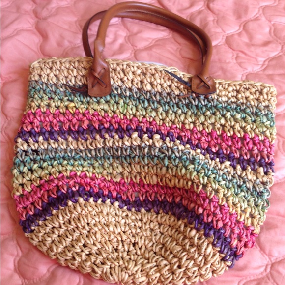 Vintage straw tote with zipper inside - Picture 1 of 1