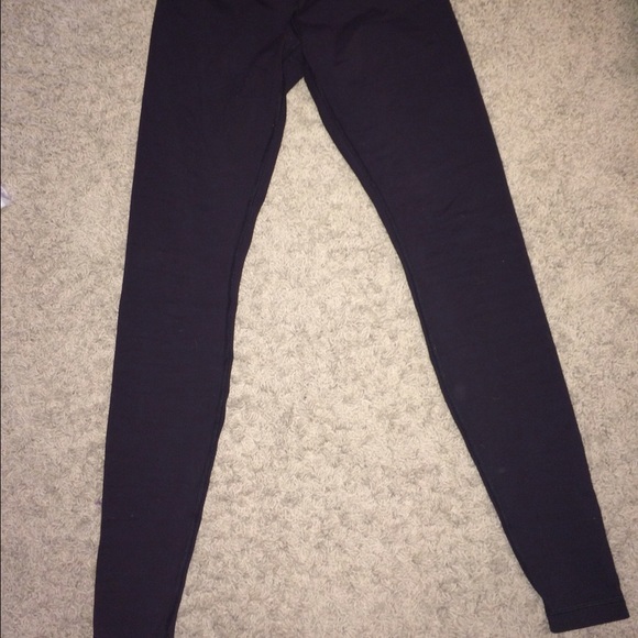 Black lululemon wonder unders