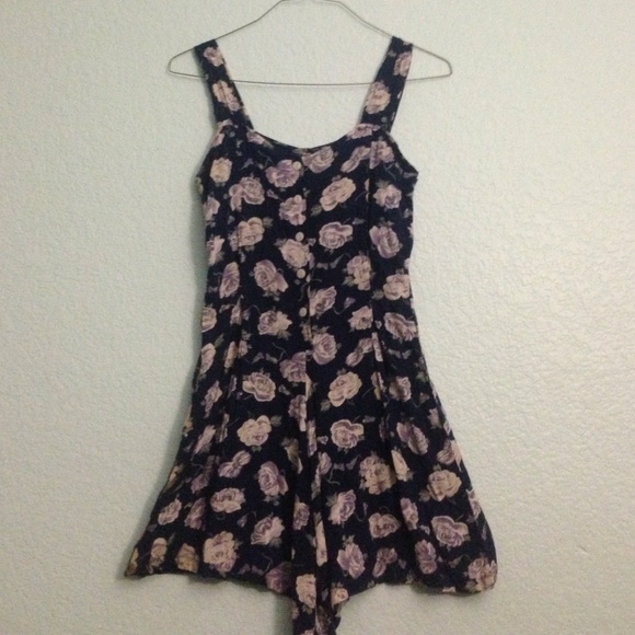 ♦️ traded! ♦️Blue & White Floral Romper