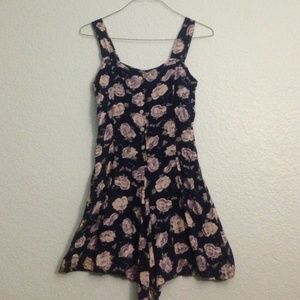 ♦️ traded! ♦️Blue & White Floral Romper