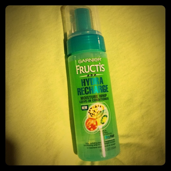 Garnier Fructis Hydra Charge leave-in conditioner