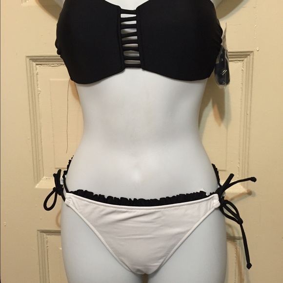 Nice swim top by Apollo - Picture 3 of 3