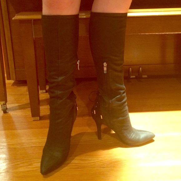 High-heeled back lace up boots