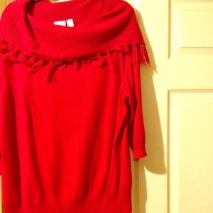 Red 3/4 sleeve sweater