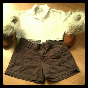 Brown Lee shorts.