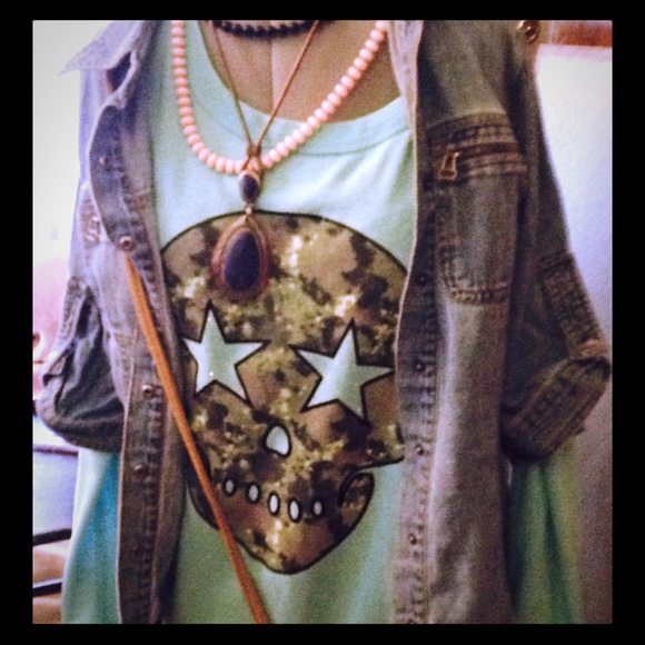 Lime mint green star skull