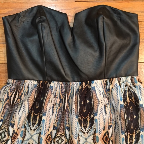 NWT Faux Leather Tunic - Picture 3 of 4