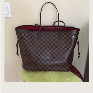 Louis Vuitton Neverfull