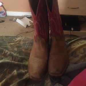 Noconna cowboy boots
