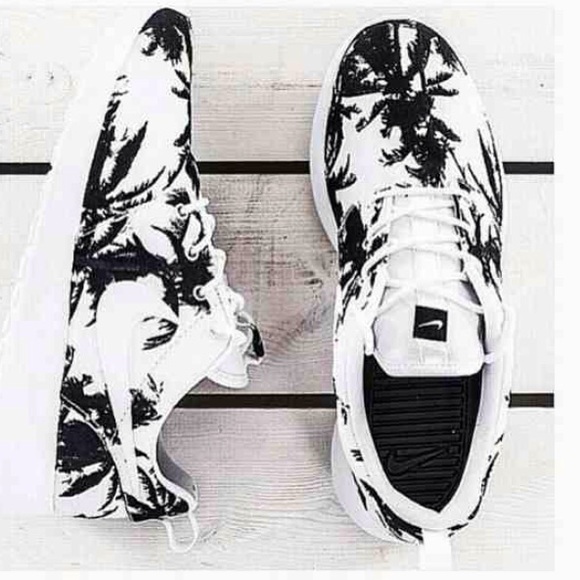 Nike Shoes - Hello I'm not selling but is anyone selling these