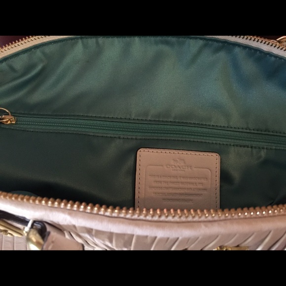 rs_1200x1200-230301120415-1200  💝REDUCED 💝 Coach satchel ~reasonable offers only