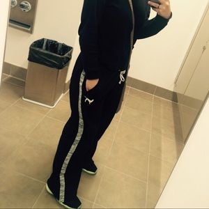 Pinkkk sweat pants