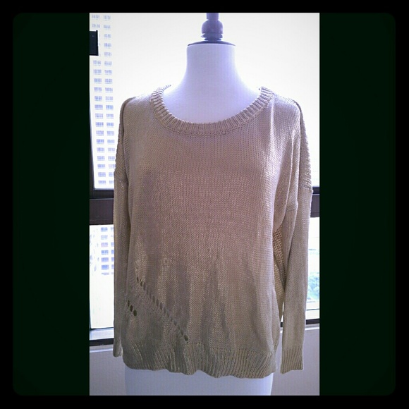 Metallic Gold beautiful sweater - Picture 1 of 2