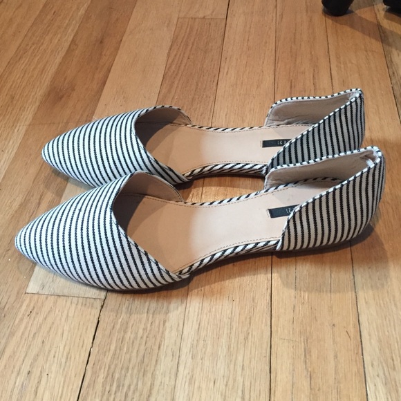 { striped flats } - Picture 3 of 4