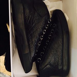 Black Balenciaga arena sneakers sz 10