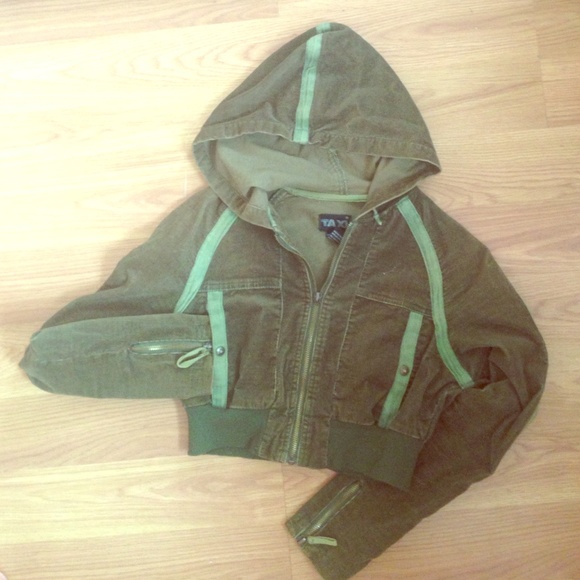 Cropped jacket