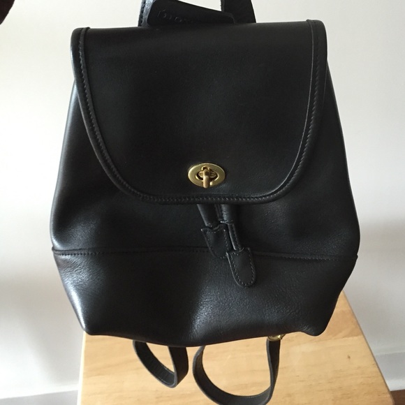 Vintage Authentic Coach Black Leather Daypack