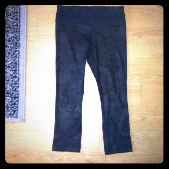 Lululemon Capri Pants