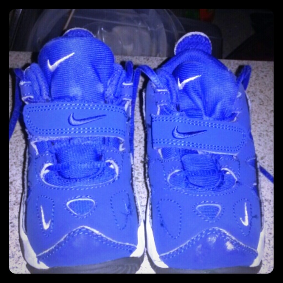 Toddler gently used Nike(make me an offer)