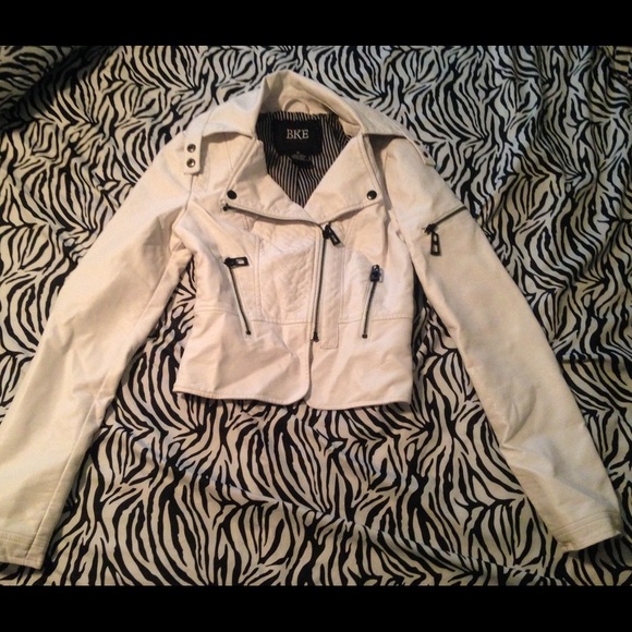 While BKE Leather Jacket - Picture 1 of 4